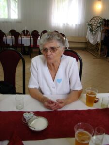 DSC08443 225x300